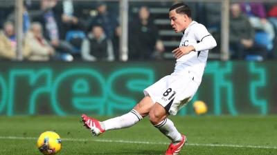 Conte ora è costretto ad inseguire l'Inter. Da "quel ramo del lago di Como" arriva un ko cocente