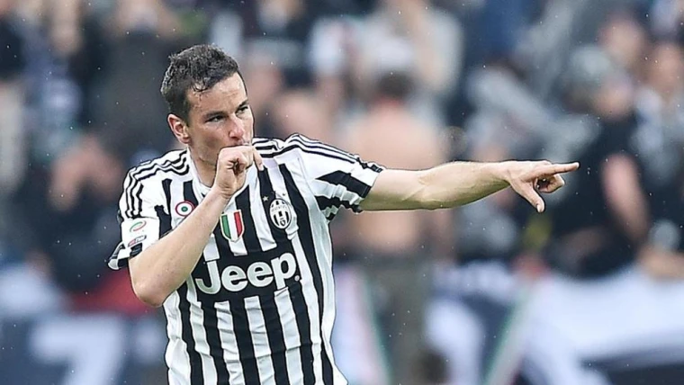 Cagliari, Padoin: "Napoli vulnerabile con Ancelotti. Scudetto? La Juve festeggerà a marzo"