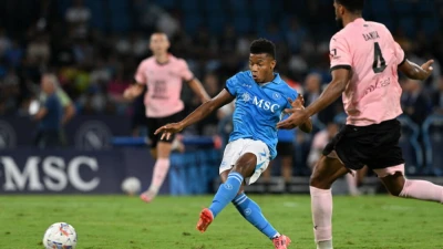 Repubblica - Napoli, Conte vuole scrivere un copione diverso! Contro il Lecce pronto Neres dal 1’…