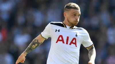 Trippier lontano da Napoli, alla Juve piace il difensore: la situazione