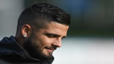 VIDEO - Simpatico siparietto a Castel Volturno: Insigne fa uno scherzo a Starace