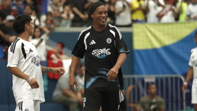 Ravenna, Mandorlini su Ronaldinho: “Operazione di marketing super, lo vedrete in campo”