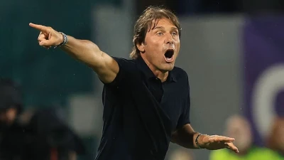 Napoli, Conte a Sky: «Il cambio di De Bruyne? Si dice che il diavolo ci mette la coda…»