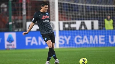 Calciomercato Napoli, Kim in stallo: il difensore non si muoverà prima del 7 luglio