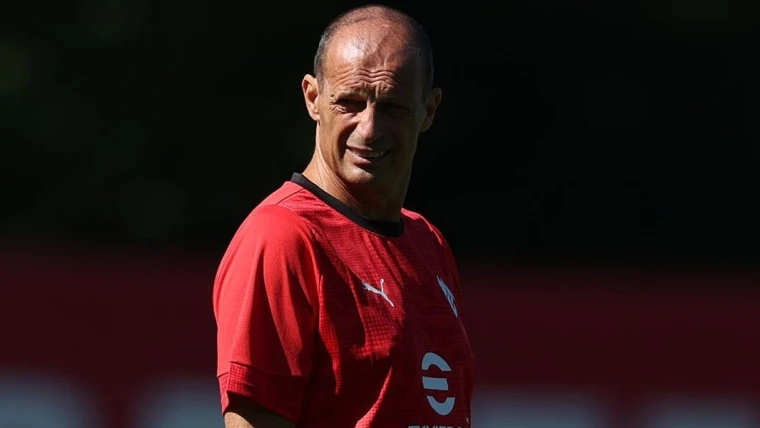 Calciomercato Milan, due cambiamenti per rilanciare la squadra: Allegri pronto ad accogliere un attaccante e un difensore