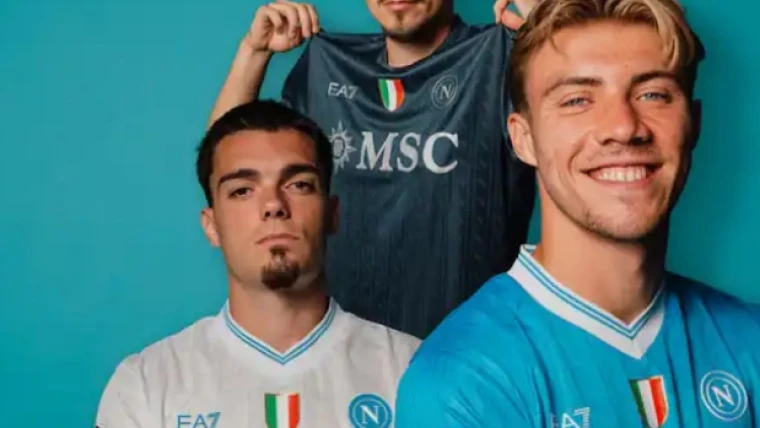 Repubblica - Il Napoli torna in Champions con lo scudetto in petto e molta autostima in più!