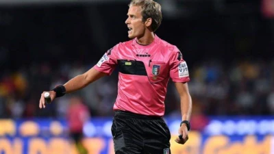 Napoli-Sassuolo, l'arbitro sarà Chiffi: i precedenti