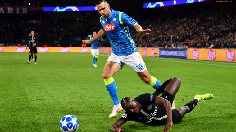 Il Mattino - Calciomercato Napoli, Maksimovic può salutare la squadra: il messaggio alla società