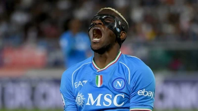 Napoli-Osimhen, cresce la tensione tra le parti. Calenda: “Comportamento inaccettabile da parte della società!”