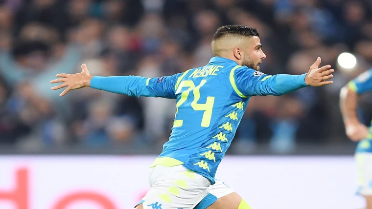 Champions League, Napoli-Eintracht all'inglese Taylor. C'è un precedente