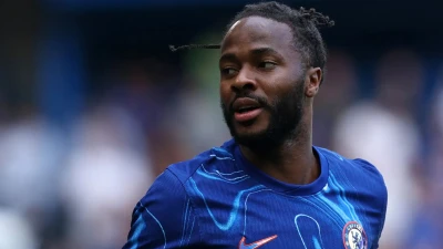 Sterling riparte dal Feyenoord: dall’accostamento al Napoli alla firma in Olanda