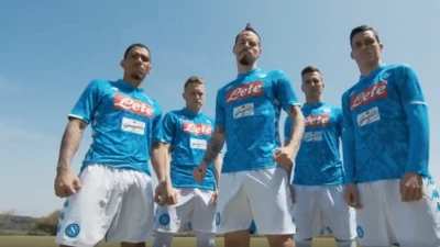 Napoli, stand della nuova maglia anche a Dublino