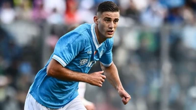 Napoli, doppio stop per Buongiorno e Lucca: il difensore operato al menisco