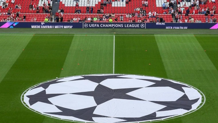 Ajax-Napoli, i convocati: ancora out Osimhen