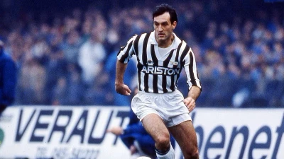La battaglia di Gigi De Agostini: "Ho avuto un tumore allo stomaco. Vialli mi ha dato la forza per combattere"