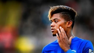 Roma, addio a Bailey: torna all’Aston Villa