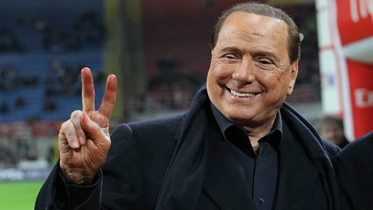 Morte Berlusconi, Sacchi piange il Cavaliere: "Amico geniale..."