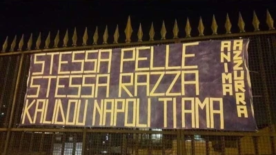 FOTO - Striscione alla Sanità per Koulibaly: "Stessa pelle, Napoli ti ama"