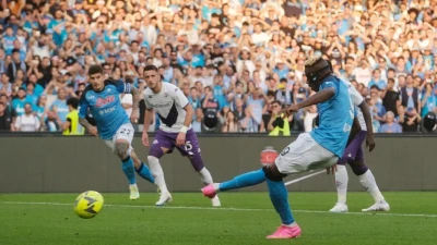 Fiorentina-Napoli: solo due squadre hanno subito più gol di testa degli azzurri in Serie A! Tutte le statistiche…