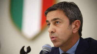 Marakana, Costacurta racconta: "Fui morso da un cane. C'è qualcosa di diverso in quello stadio"