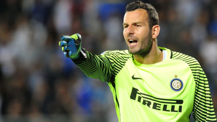 Il Napoli pensa ad Handanovic, ma tutto dipende da Reina