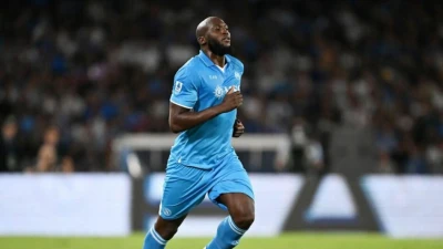 Napoli, Lukaku ospite al programma "C'è posta per te": fa una sorpresa al giovane Emanuele, guarito dalla leucemia