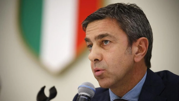 Marakana, Costacurta racconta: "Fui morso da un cane. C'è qualcosa di diverso in quello stadio"
