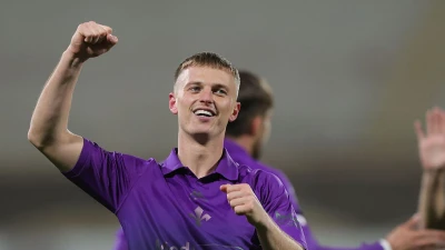 Fiorentina, arriva la maglia “Kombat™ XXV” per celebrare 25 anni di storia