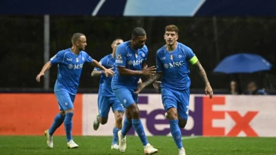 Napoli-Monza, la carica dei tifosi per ripartire al "Maradona". Sold-out a Fuorigrotta, Mazzarri in emergenza