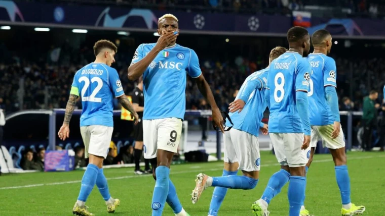 Gazzetta- Per il Napoli la sfida contro il Barcellona vale il futuro! Se gli azzurri non passano molti big andranno via
