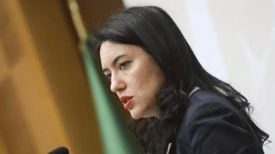 Scuola, Azzolina: "Il Cts conferma che i giovani si contagiano meno degli adulti"