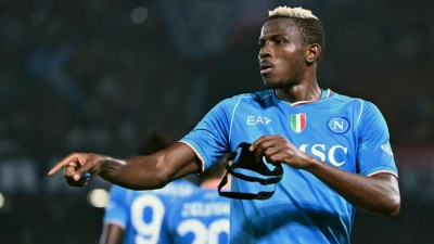 CorSport- Napoli, Osimhen ha l’accordo con il PSG: si aspetta l’offerta negli ultimi giorni di mercato! E su Lukaku…