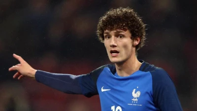Inter, probabile reinserimento per Pavard: il possibile scenario dopo l'addio turbolento