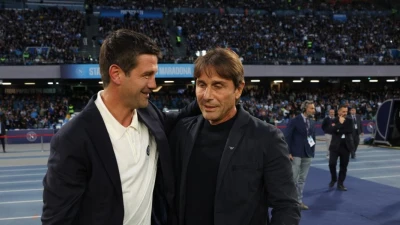 Siparietto in diretta su Sky: Chivu ignora Conte nel post Inter-Arsenal
