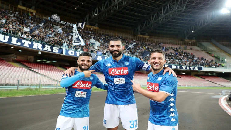 TUTTOSPORT - Rivoluzione Napoli: arriveranno 200 milioni con la cessione di 5 azzurri!