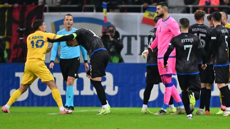 Nations League, Romania-Kosovo, caos e partita sospesa dopo cori pro Serbia. La ricostruzione