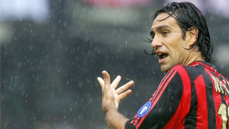 Frosinone, la società ciociara esonera il tecnico Alessandro Nesta: è ufficiale