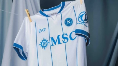 Napoli, svelata la nuova maglia Away "Nápoles": un omaggio ai napoletani nel mondo e al legame con l'Argentina