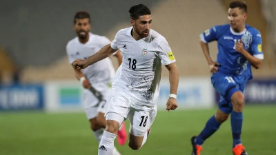 Jahanbakhsh, l'iraniano che piaceva al Napoli ha già segnato il goal dell'anno (VIDEO)
