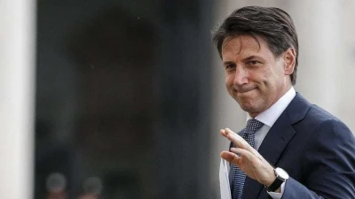 Premier Conte: "Serve un segnale forte: fermiamo le manifestazioni sportive!"