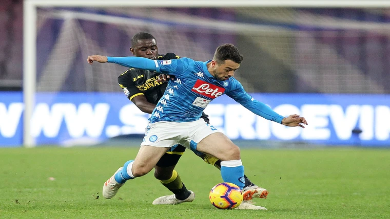 Frosinone-Napoli 0-2: Mertens come Maradona, azzurri quasi secondi