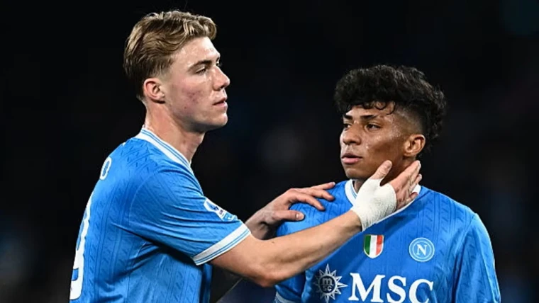 Napoli, al via gli interventi dei calciatori dal ritiro: quattro gli azzurri che parleranno dal centro di Dimaro