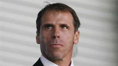 Napoli - Zola, l'agente: "Non sono stato a Londra, attendiamo che si sblocchi la situazione con Sarri"