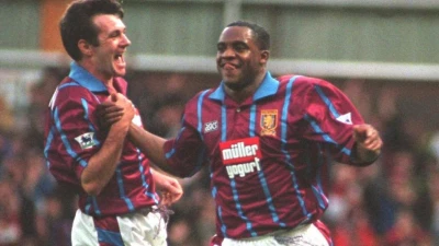 Morte Atkinson, condannato per omicidio colposo l'agente ad aver usato taser e calci all'ex stella dell'Aston Villa