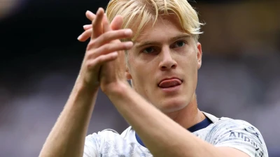 Napoli, occhi su Bergvall, ostacolo Tottenham: Di Marzio svela la valutazione che complica la trattativa