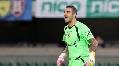 Sky - Sorrentino idea del Napoli come secondo portiere