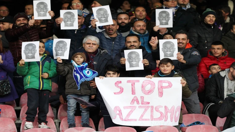 "Odio Napoli", è il grido dei romanisti in Coppa Italia
