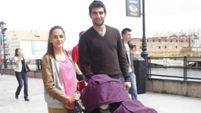 Albiol, la moglie vuol tornare in Spagna