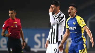 Bologna-Napoli sarà diretta da Marinelli. I due precedenti del fischietto di Tivoli con gli azzurri