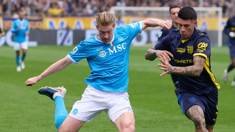 Napoli, allarme De Bruyne: il Galatasaray pensa al colpo del belga. Pronta un'offerta biennale, ma Allegri lo aspetta